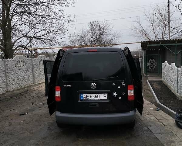 Черный Фольксваген Кадди, объемом двигателя 1.6 л и пробегом 270 тыс. км за 5200 $, фото 8 на Automoto.ua