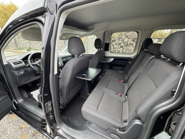 Чорний Фольксваген Кадді, об'ємом двигуна 1.4 л та пробігом 277 тис. км за 16300 $, фото 18 на Automoto.ua