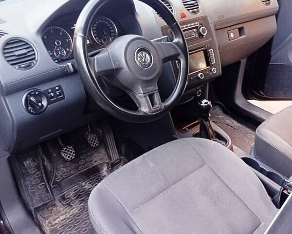 Фольксваген Кадди 2011 в Чернигове на Automoto.ua Фиолетовый Фольксваген Кадди, объемом двигателя 1.6 л и пробегом 432 тыс. км за 7300 $, фото 26 на Automoto.ua