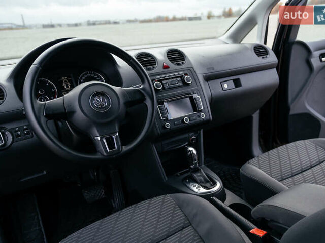 Фиолетовый Фольксваген Кадди, объемом двигателя 1.6 л и пробегом 265 тыс. км за 13500 $, фото 61 на Automoto.ua