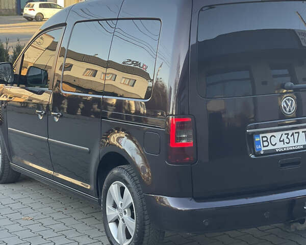 Фиолетовый Фольксваген Кадди, объемом двигателя 1.97 л и пробегом 254 тыс. км за 12800 $, фото 3 на Automoto.ua