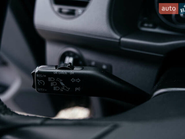 Фиолетовый Фольксваген Кадди, объемом двигателя 1.6 л и пробегом 265 тыс. км за 13500 $, фото 40 на Automoto.ua