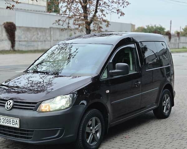 Фиолетовый Фольксваген Кадди, объемом двигателя 1.6 л и пробегом 207 тыс. км за 11300 $, фото 6 на Automoto.ua