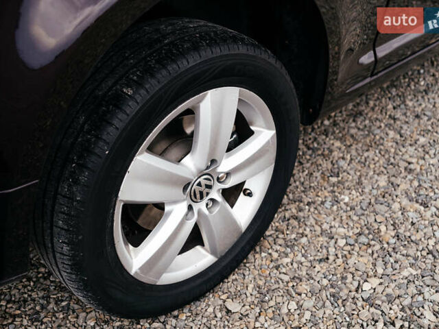 Фиолетовый Фольксваген Кадди, объемом двигателя 1.6 л и пробегом 265 тыс. км за 13500 $, фото 22 на Automoto.ua