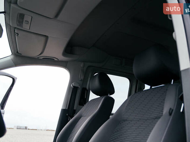 Фиолетовый Фольксваген Кадди, объемом двигателя 1.6 л и пробегом 265 тыс. км за 13500 $, фото 49 на Automoto.ua