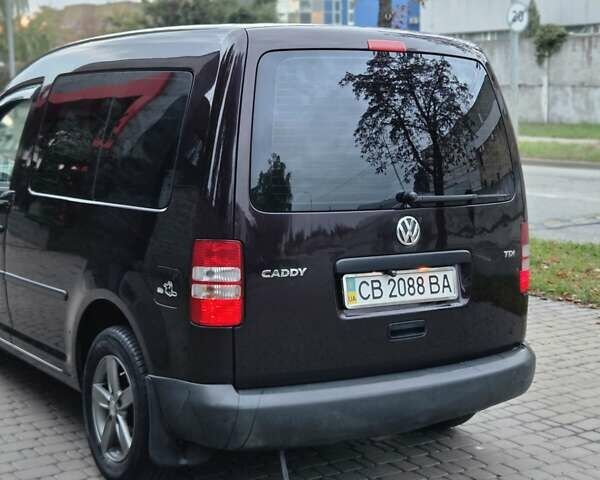 Фиолетовый Фольксваген Кадди, объемом двигателя 1.6 л и пробегом 207 тыс. км за 11300 $, фото 3 на Automoto.ua