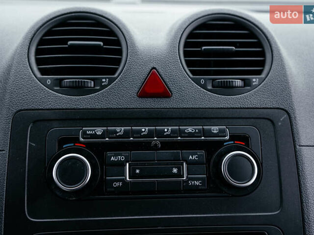 Фиолетовый Фольксваген Кадди, объемом двигателя 1.6 л и пробегом 265 тыс. км за 13500 $, фото 45 на Automoto.ua