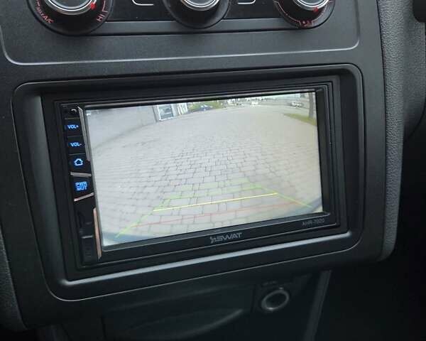 Фиолетовый Фольксваген Кадди, объемом двигателя 1.6 л и пробегом 207 тыс. км за 11300 $, фото 18 на Automoto.ua