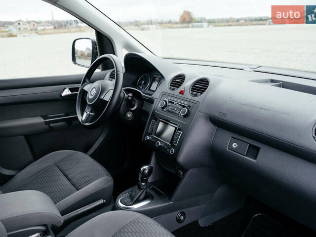 Фиолетовый Фольксваген Кадди, объемом двигателя 1.6 л и пробегом 265 тыс. км за 13500 $, фото 33 на Automoto.ua