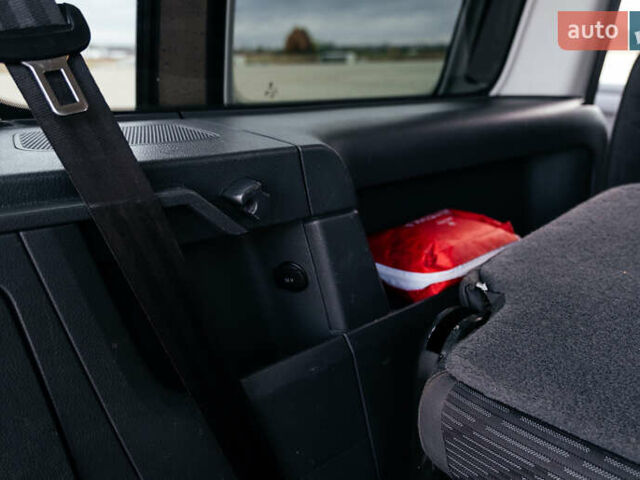 Фиолетовый Фольксваген Кадди, объемом двигателя 1.6 л и пробегом 265 тыс. км за 13500 $, фото 69 на Automoto.ua