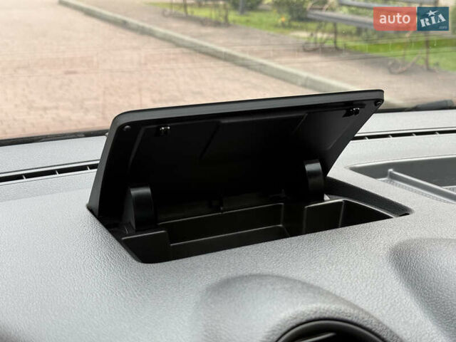 Фиолетовый Фольксваген Кадди, объемом двигателя 1.6 л и пробегом 265 тыс. км за 11499 $, фото 57 на Automoto.ua