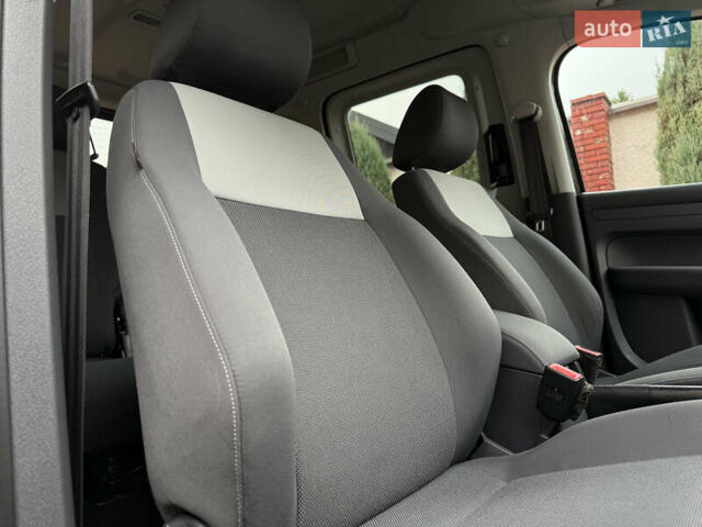 Фиолетовый Фольксваген Кадди, объемом двигателя 1.6 л и пробегом 265 тыс. км за 11499 $, фото 80 на Automoto.ua