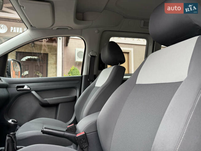 Фиолетовый Фольксваген Кадди, объемом двигателя 1.6 л и пробегом 265 тыс. км за 11499 $, фото 45 на Automoto.ua