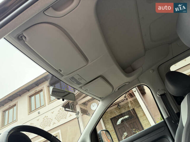 Фиолетовый Фольксваген Кадди, объемом двигателя 1.6 л и пробегом 268 тыс. км за 11250 $, фото 44 на Automoto.ua