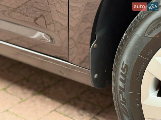 Фиолетовый Фольксваген Кадди, объемом двигателя 1.6 л и пробегом 265 тыс. км за 11499 $, фото 22 на Automoto.ua