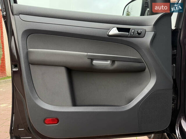 Фиолетовый Фольксваген Кадди, объемом двигателя 1.6 л и пробегом 265 тыс. км за 11499 $, фото 63 на Automoto.ua