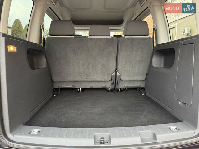 Фиолетовый Фольксваген Кадди, объемом двигателя 1.6 л и пробегом 265 тыс. км за 11499 $, фото 90 на Automoto.ua