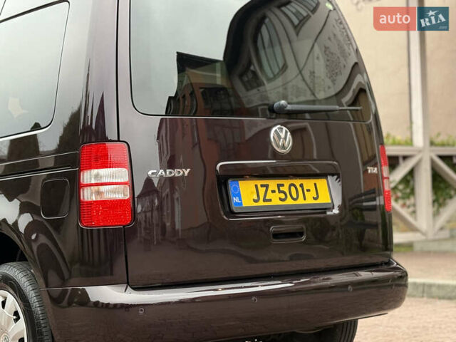 Фиолетовый Фольксваген Кадди, объемом двигателя 1.6 л и пробегом 265 тыс. км за 11499 $, фото 30 на Automoto.ua