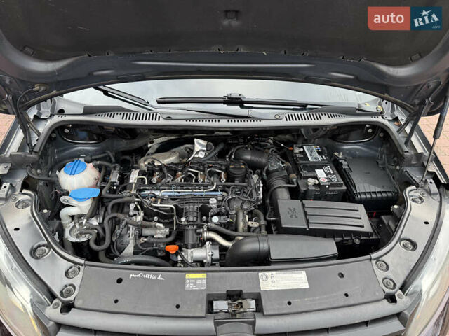 Фиолетовый Фольксваген Кадди, объемом двигателя 1.6 л и пробегом 265 тыс. км за 11499 $, фото 98 на Automoto.ua