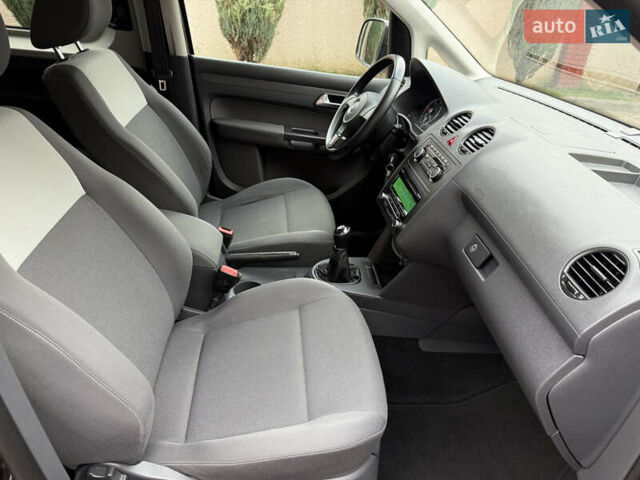 Фиолетовый Фольксваген Кадди, объемом двигателя 1.6 л и пробегом 265 тыс. км за 11499 $, фото 78 на Automoto.ua