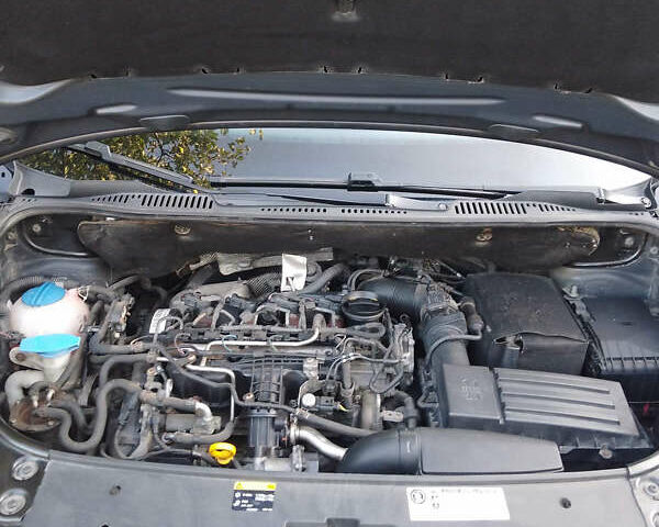 Фиолетовый Фольксваген Кадди, объемом двигателя 1.6 л и пробегом 218 тыс. км за 11800 $, фото 3 на Automoto.ua