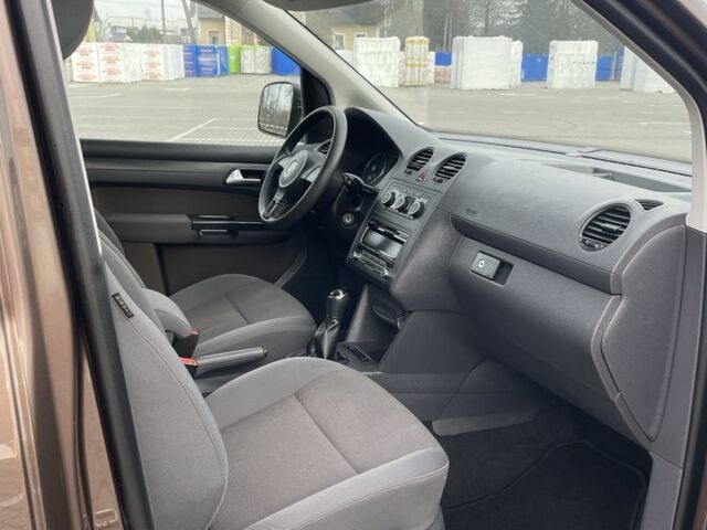 Коричневий Фольксваген Кадді, об'ємом двигуна 1.6 л та пробігом 221 тис. км за 11900 $, фото 9 на Automoto.ua