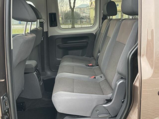 Коричневий Фольксваген Кадді, об'ємом двигуна 1.6 л та пробігом 221 тис. км за 11900 $, фото 11 на Automoto.ua