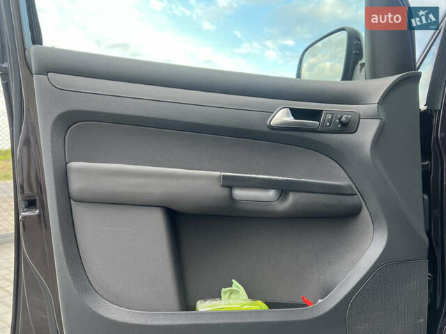 Коричневый Фольксваген Кадди, объемом двигателя 1.6 л и пробегом 203 тыс. км за 12450 $, фото 21 на Automoto.ua