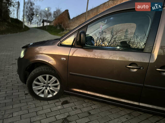 Коричневый Фольксваген Кадди, объемом двигателя 1.6 л и пробегом 272 тыс. км за 10500 $, фото 41 на Automoto.ua
