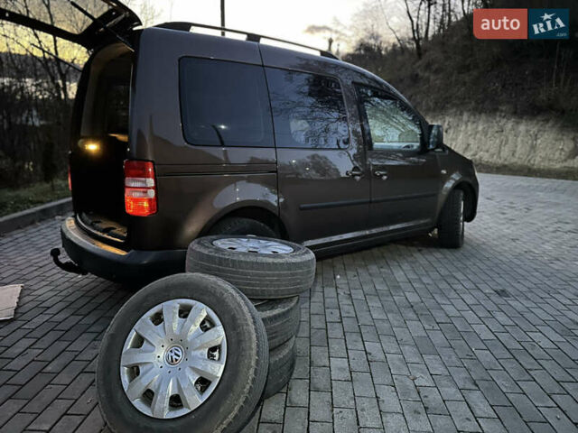 Коричневый Фольксваген Кадди, объемом двигателя 1.6 л и пробегом 272 тыс. км за 10500 $, фото 43 на Automoto.ua