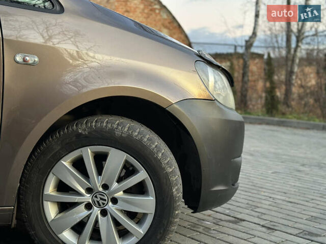 Коричневый Фольксваген Кадди, объемом двигателя 1.6 л и пробегом 272 тыс. км за 10500 $, фото 5 на Automoto.ua