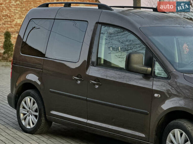 Коричневый Фольксваген Кадди, объемом двигателя 1.6 л и пробегом 272 тыс. км за 10500 $, фото 7 на Automoto.ua