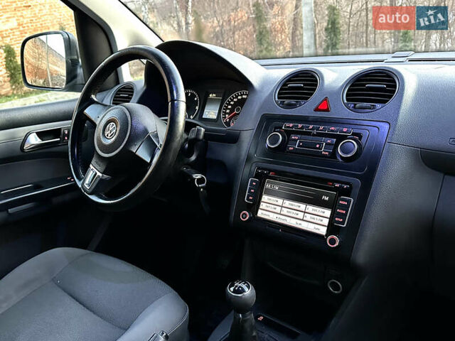 Коричневый Фольксваген Кадди, объемом двигателя 1.6 л и пробегом 272 тыс. км за 10500 $, фото 18 на Automoto.ua