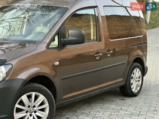 Коричневый Фольксваген Кадди, объемом двигателя 1.6 л и пробегом 272 тыс. км за 10500 $, фото 2 на Automoto.ua