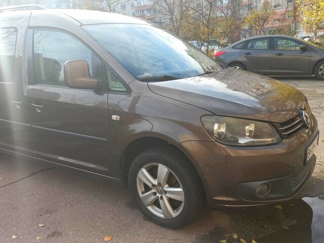 Коричневый Фольксваген Кадди, объемом двигателя 1.6 л и пробегом 225 тыс. км за 13000 $, фото 1 на Automoto.ua
