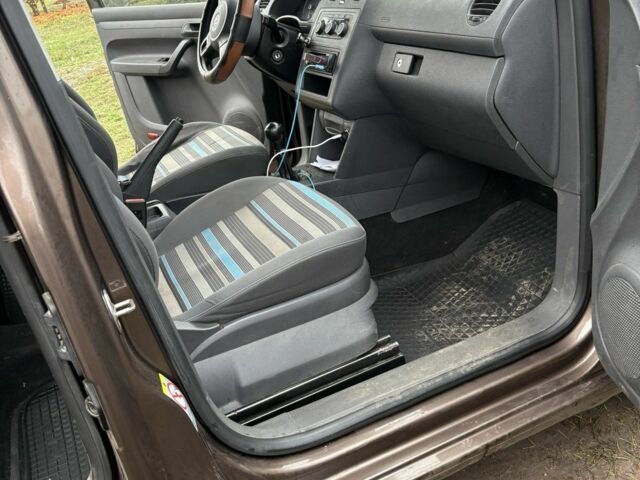 Коричневий Фольксваген Кадді, об'ємом двигуна 1.2 л та пробігом 317 тис. км за 6500 $, фото 9 на Automoto.ua