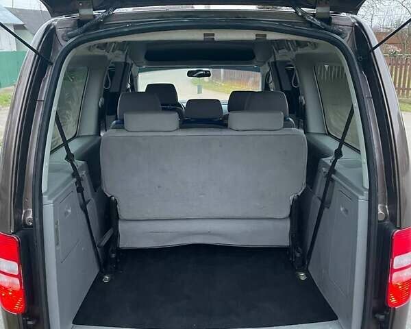 Коричневый Фольксваген Кадди, объемом двигателя 2 л и пробегом 199 тыс. км за 11500 $, фото 13 на Automoto.ua