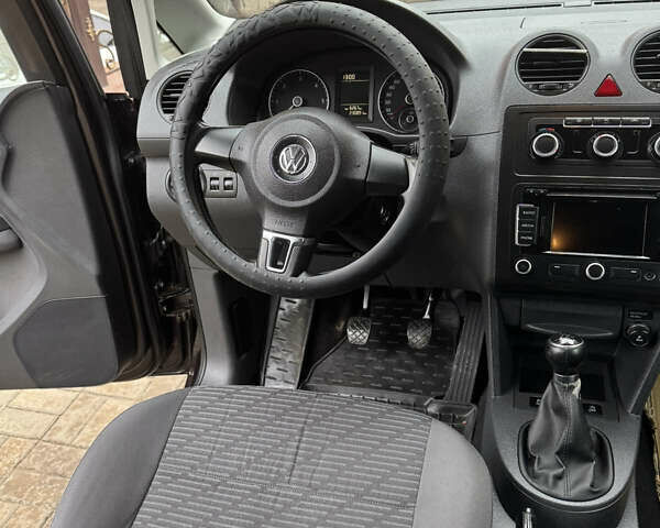 Коричневый Фольксваген Кадди, объемом двигателя 1.6 л и пробегом 231 тыс. км за 10200 $, фото 21 на Automoto.ua