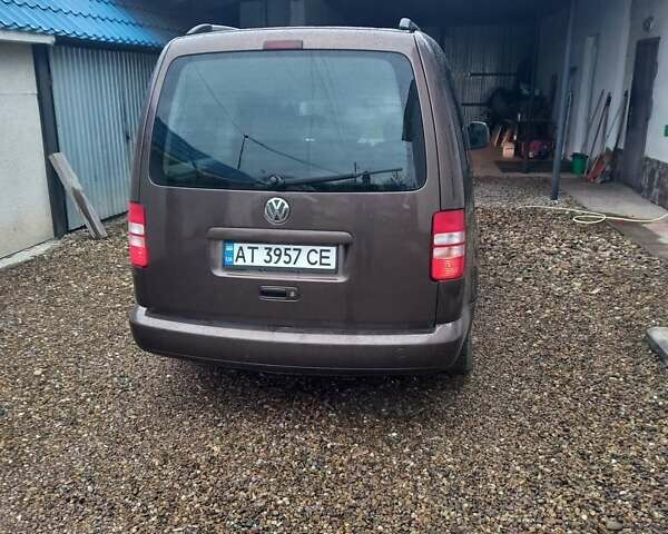 Коричневый Фольксваген Кадди, объемом двигателя 2 л и пробегом 200 тыс. км за 11300 $, фото 3 на Automoto.ua