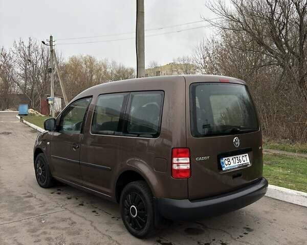 Коричневий Фольксваген Кадді, об'ємом двигуна 1.2 л та пробігом 317 тис. км за 6500 $, фото 2 на Automoto.ua
