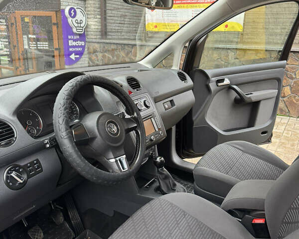 Коричневый Фольксваген Кадди, объемом двигателя 1.6 л и пробегом 231 тыс. км за 10200 $, фото 26 на Automoto.ua