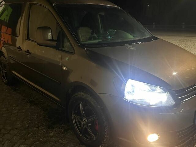 Коричневий Фольксваген Кадді, об'ємом двигуна 1.6 л та пробігом 244 тис. км за 11500 $, фото 4 на Automoto.ua