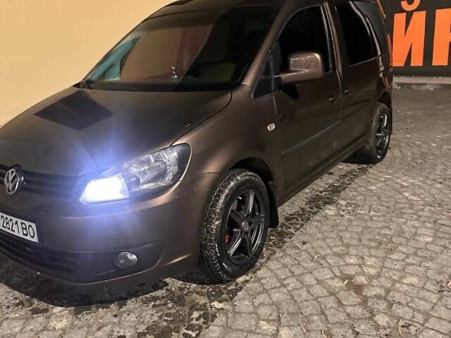 Коричневий Фольксваген Кадді, об'ємом двигуна 1.6 л та пробігом 244 тис. км за 11500 $, фото 3 на Automoto.ua