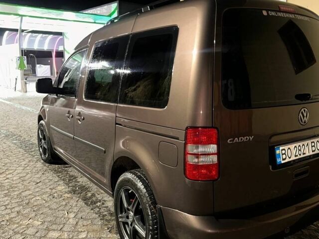 Коричневий Фольксваген Кадді, об'ємом двигуна 1.6 л та пробігом 244 тис. км за 11500 $, фото 6 на Automoto.ua