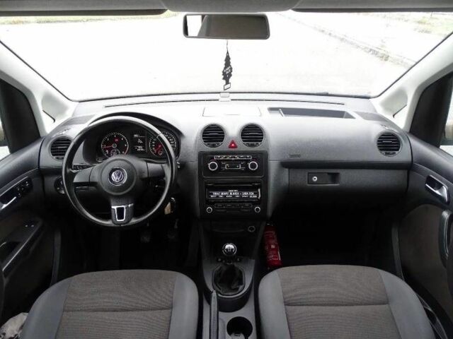 Коричневый Фольксваген Кадди, объемом двигателя 1.6 л и пробегом 250 тыс. км за 6390 $, фото 19 на Automoto.ua