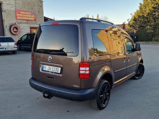 Коричневый Фольксваген Кадди, объемом двигателя 2 л и пробегом 242 тыс. км за 7600 $, фото 7 на Automoto.ua