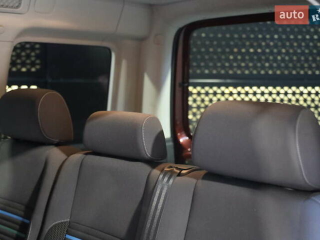 Коричневий Фольксваген Кадді, об'ємом двигуна 1.6 л та пробігом 220 тис. км за 12600 $, фото 25 на Automoto.ua