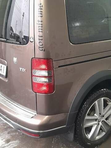 Коричневый Фольксваген Кадди, объемом двигателя 1.6 л и пробегом 269 тыс. км за 12900 $, фото 8 на Automoto.ua