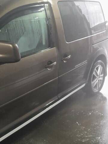 Коричневый Фольксваген Кадди, объемом двигателя 1.6 л и пробегом 269 тыс. км за 12900 $, фото 5 на Automoto.ua