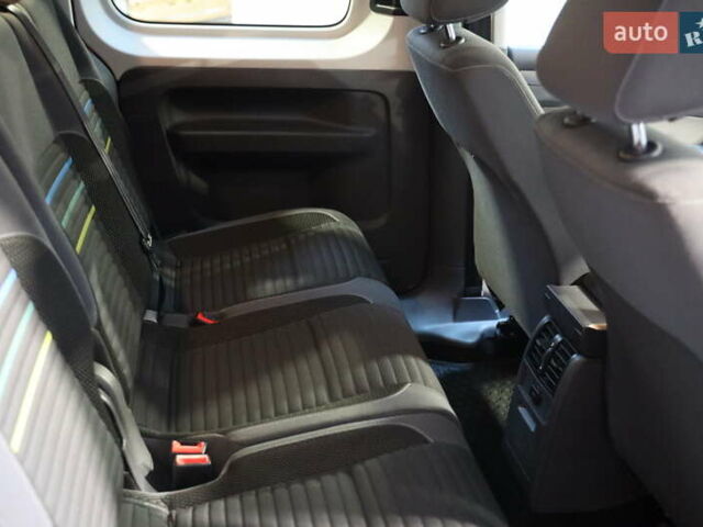 Коричневий Фольксваген Кадді, об'ємом двигуна 1.6 л та пробігом 220 тис. км за 12600 $, фото 28 на Automoto.ua